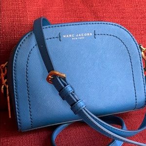 Marc Jacobs Bags - Marc Jacobs cross body bag Marc Jacobs Bags - Marc Jacobs cross body bag